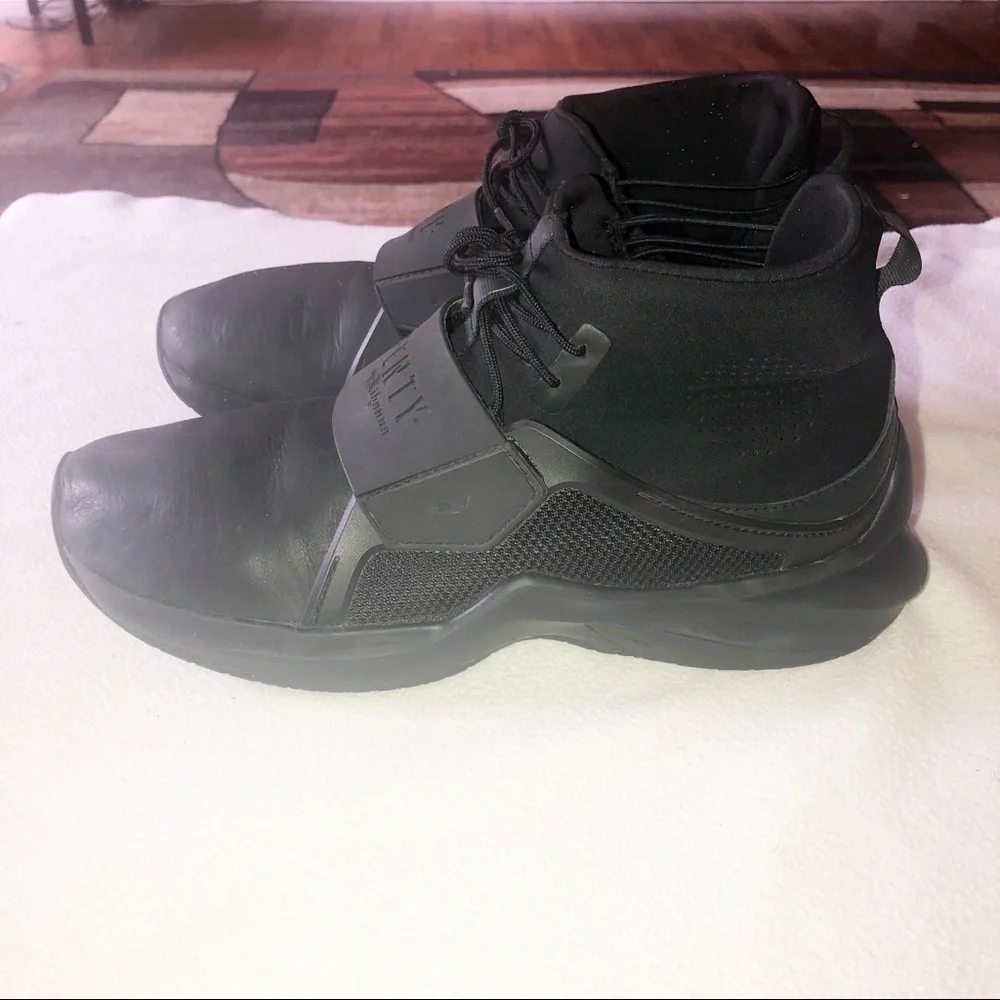 Puma Fenty by Rihanna- trainers high top.